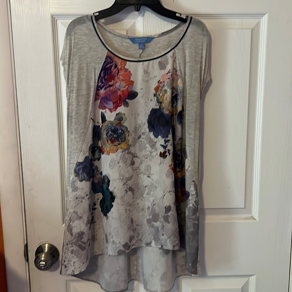 Vera Wang Top XL - Picture 1 of 3